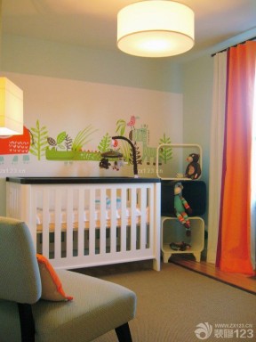 墙体手绘 小户型婴儿房