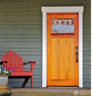 最新简约风格木别墅橙色门样板房设计图片