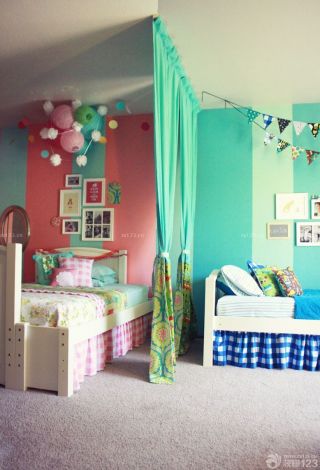 美式风格儿童房样板间青色窗帘装饰实景图