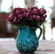 蓝色陶瓷花瓶图片