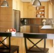 温馨小户型整体厨房实木橱柜设计