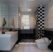  家庭卫生间黑白瓷砖搭配装修样板间
