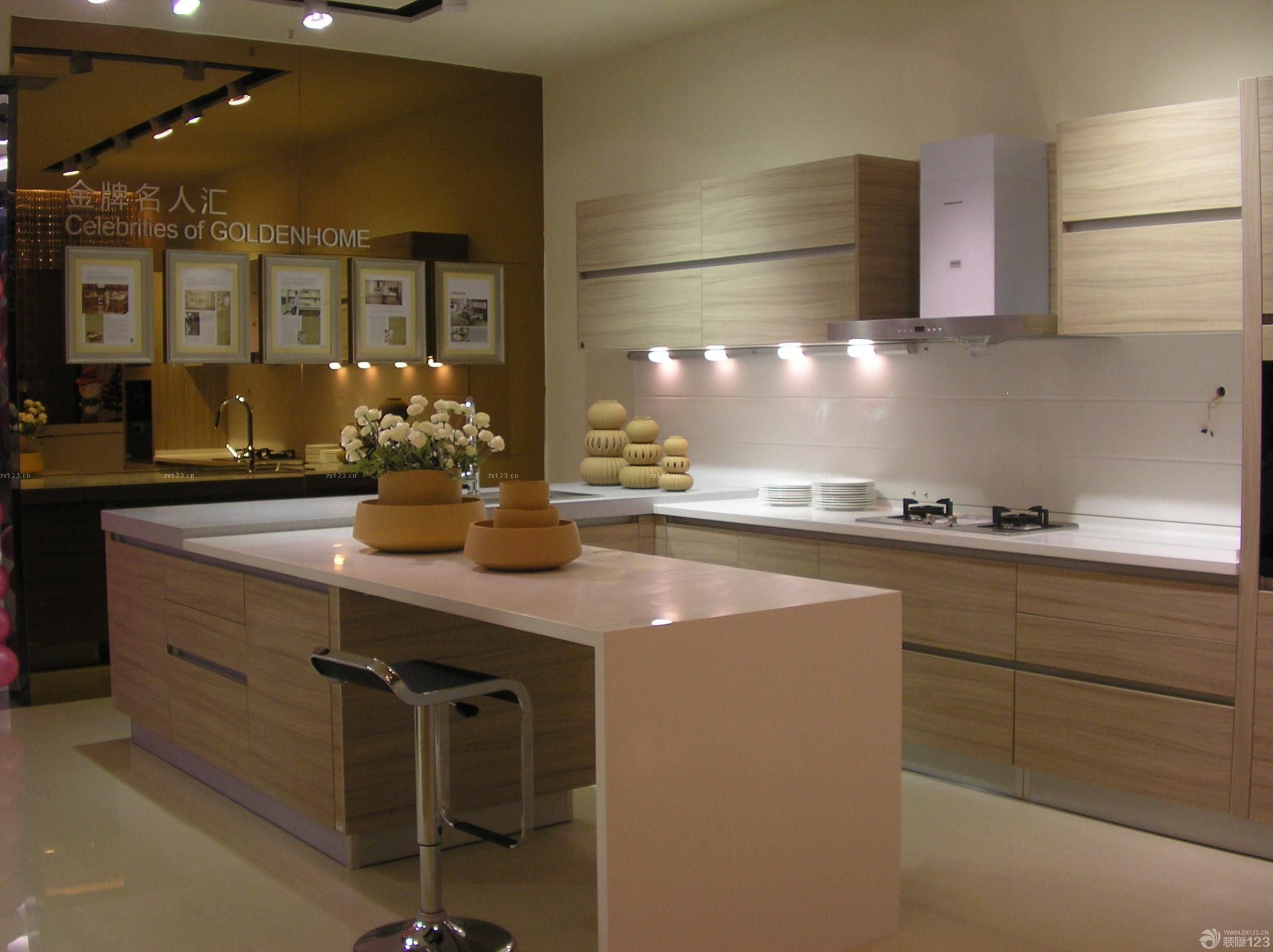 实木金牌橱柜展厅设计装修效果图