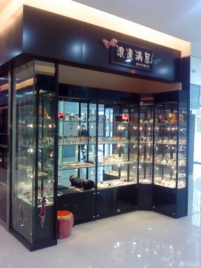 商场小饰品玻璃货柜水晶效果图