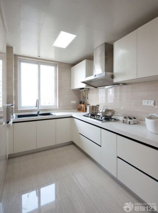 80-90平方小户型厨房橱柜装修效果图