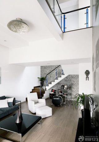 现代家装100平米复式楼白色墙面装修效果图
