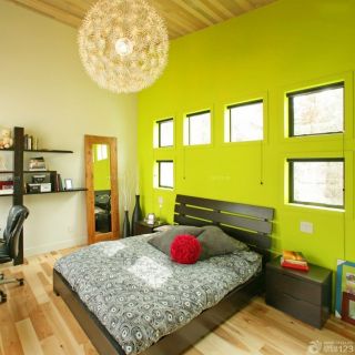 80平米两室一厅小户型绿色墙面装修效果图