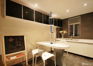经典60平米两室两厅家庭吧台设计装修效果图欣赏