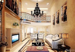 温馨欧式风格150平方米跃层客厅沙发摆放装修效果图片