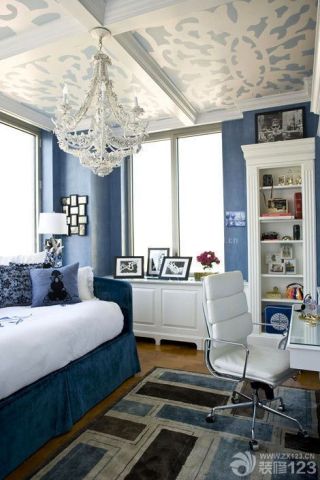 小户型简欧风格蓝色墙面装修效果图片