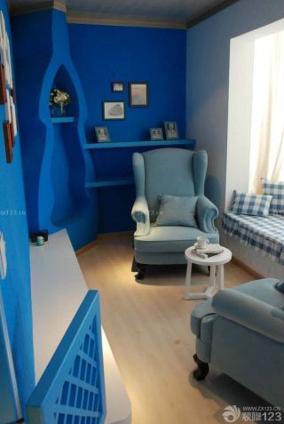 现代风格小书房蓝色墙面装修效果图片