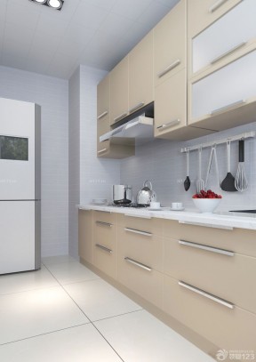 70平米两室一厅小厨房装饰效果图 白色地砖装修效果图片