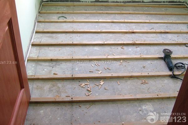 木地板安装方法一：龙骨铺设法