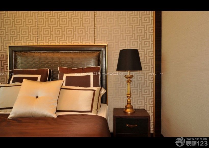中式古典风格卧室床头背景墙装修