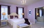 最新美式80平米粉色卧室装修效果图