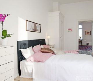 90平米房屋带阁楼卧室白色墙面装修效果图片