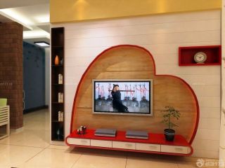 80平米小户型客厅电视墙造型设计效果图