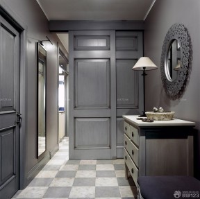 现代装修风格三室两厅 黑色门装修效果图片