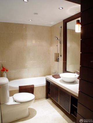 现代欧式90平两室一厅卫生间浴室装修效果图