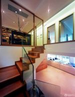 现代复式楼玻璃楼梯扶手装修设计效果图