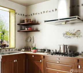 90平米厨房装修效果图 墙面置物架装修效果图片