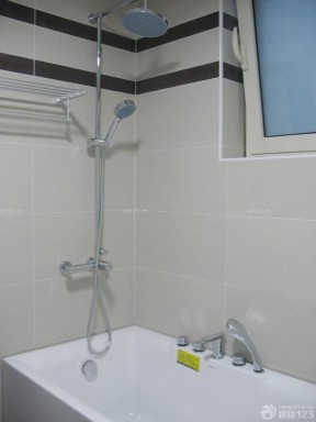 小户型浴缸 卫生间瓷砖 