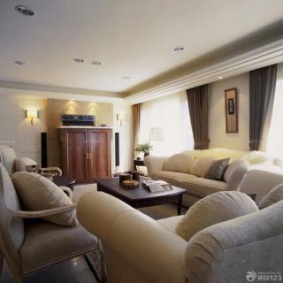 140平米四室两厅两卫客厅组合沙发摆放装修效果图片