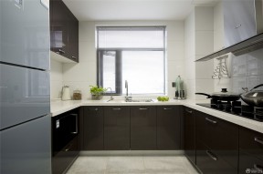 现代整体厨房黑色橱柜装修效果图片