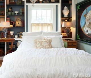 最新65平小户型美式卧室装修效果图