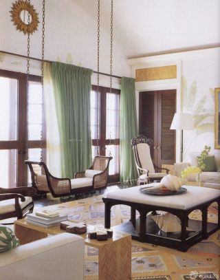 法式客厅清新绿色窗帘装修效果图