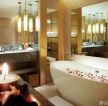 情侣酒店房间白色浴缸装修效果图片