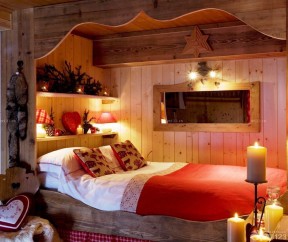 情侣酒店房间图片 实木床图片