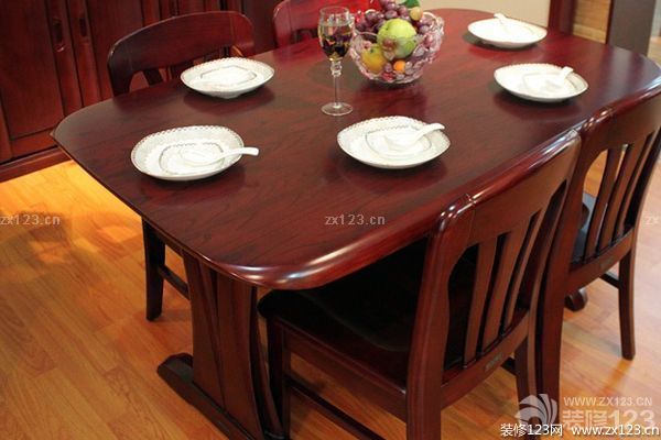 餐桌什么材质的好——红木