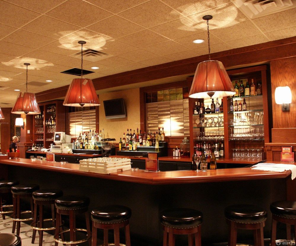 酒店吧台吊灯装修效果图片