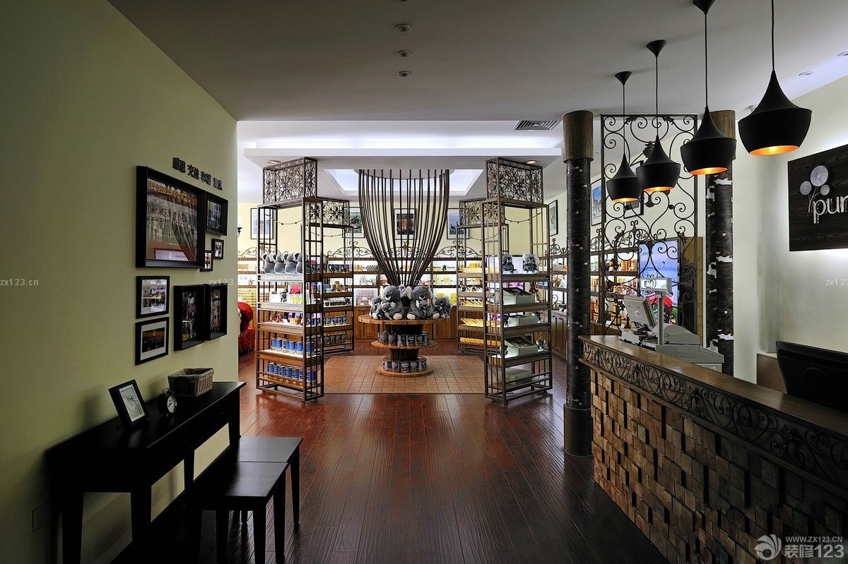 专卖店设计室内简约吊灯装修效果图片