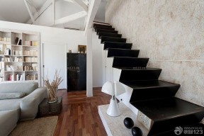 楼中楼楼梯扶手装修设计图 现代简约式家装