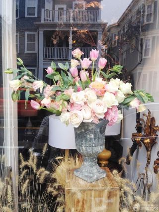 传统花店橱窗设计花瓶效果图片大全