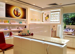 温馨韩国化妆品店产品展示柜效果图