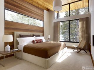 现代家庭套房卧室木质吊顶装修效果图
