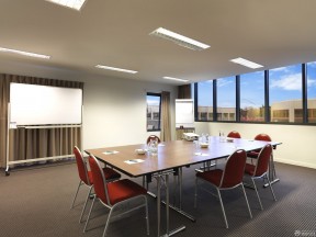 简约公司会议室图片 纯色窗帘装修效果图片