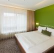 安置房60平方简装卧室绿色墙面效果图