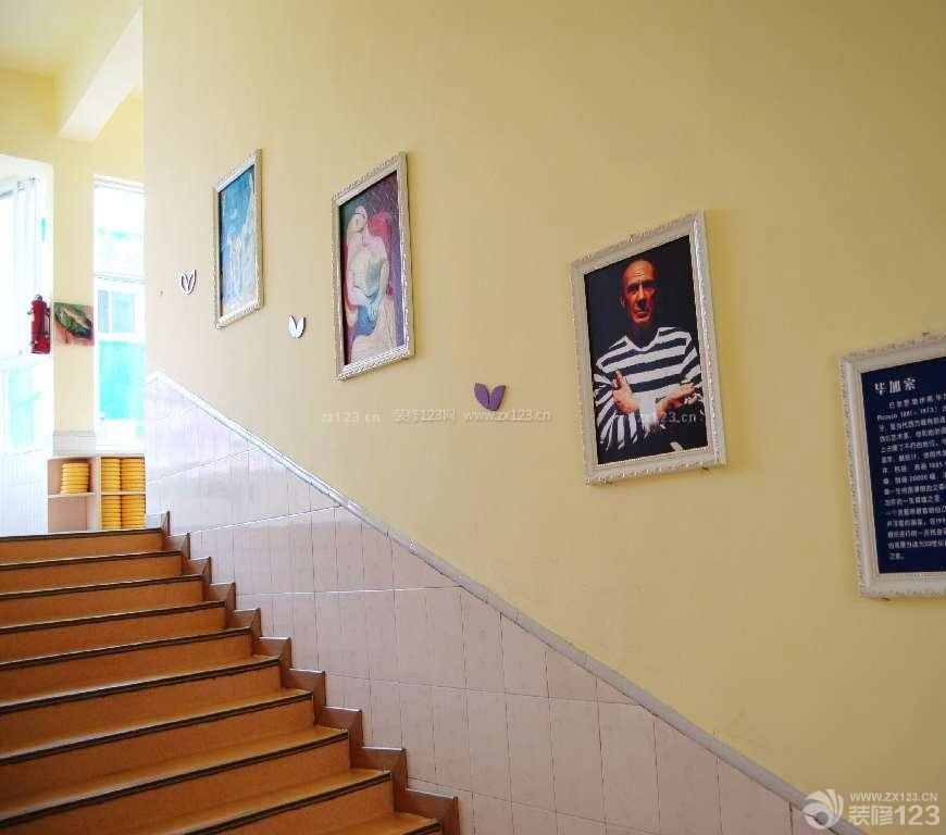 学校室内楼梯装修实景图