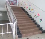 学校楼梯不锈钢扶手装修实景图片