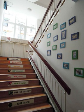 学校室内楼梯设计装修案例