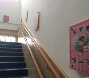 小学学校楼梯装修图片大全