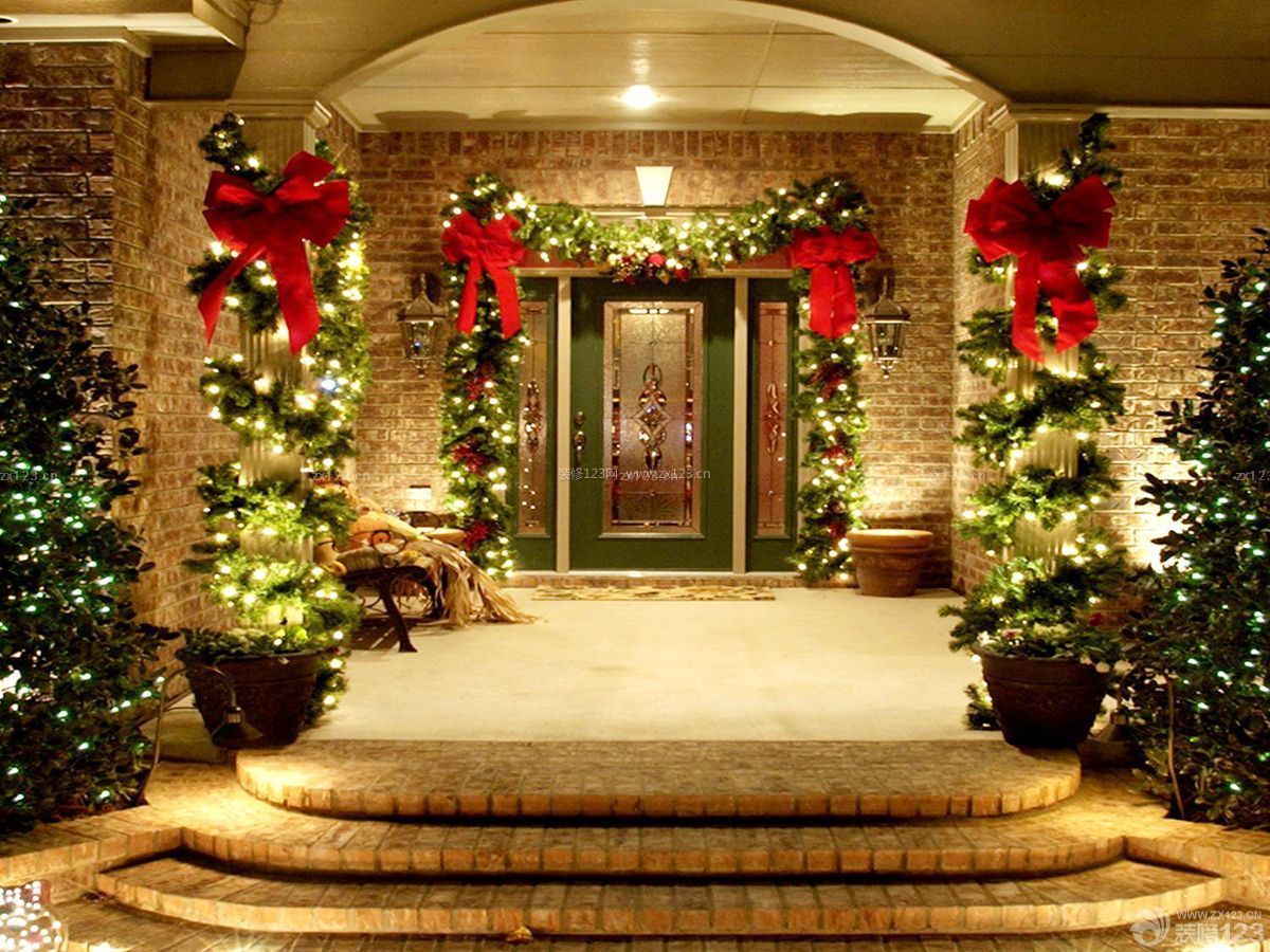 豪华别墅门口圣诞节布置设计效果图