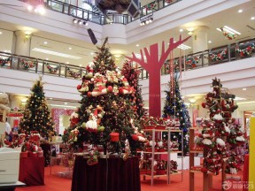 精美圣诞节商场装饰中庭设计图片大全