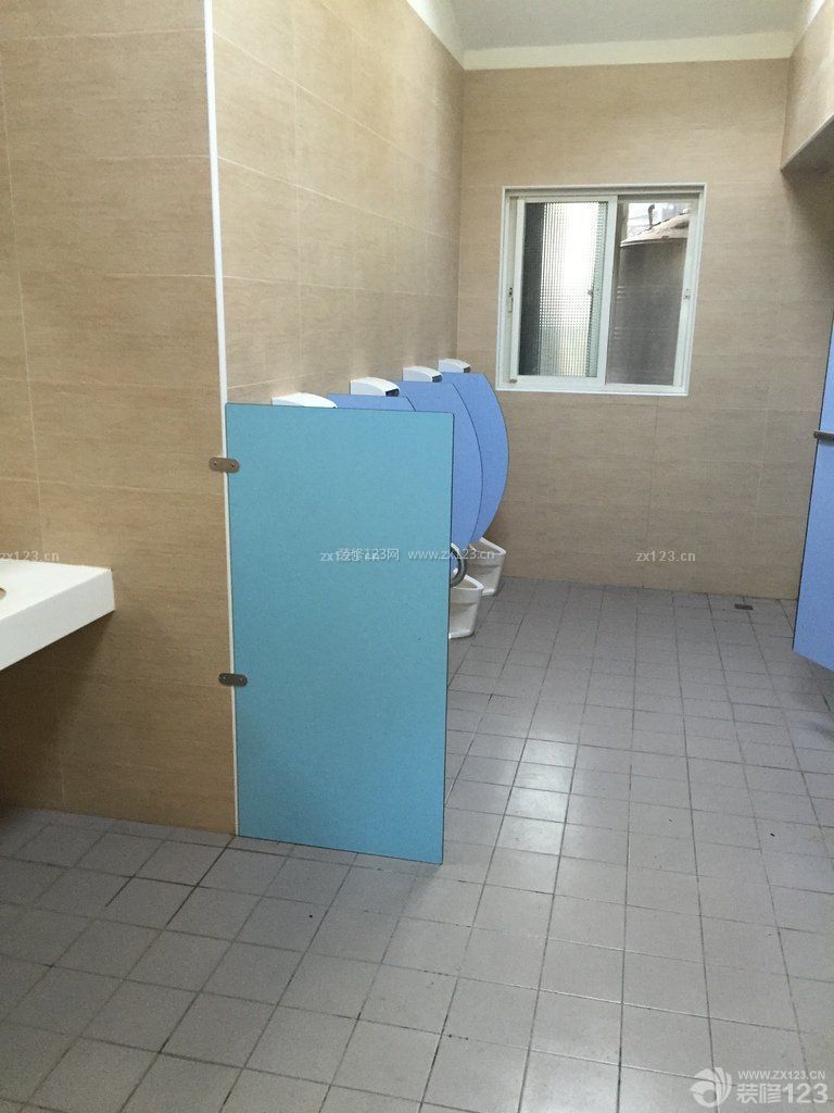 学校厕所装修效果图图片2023