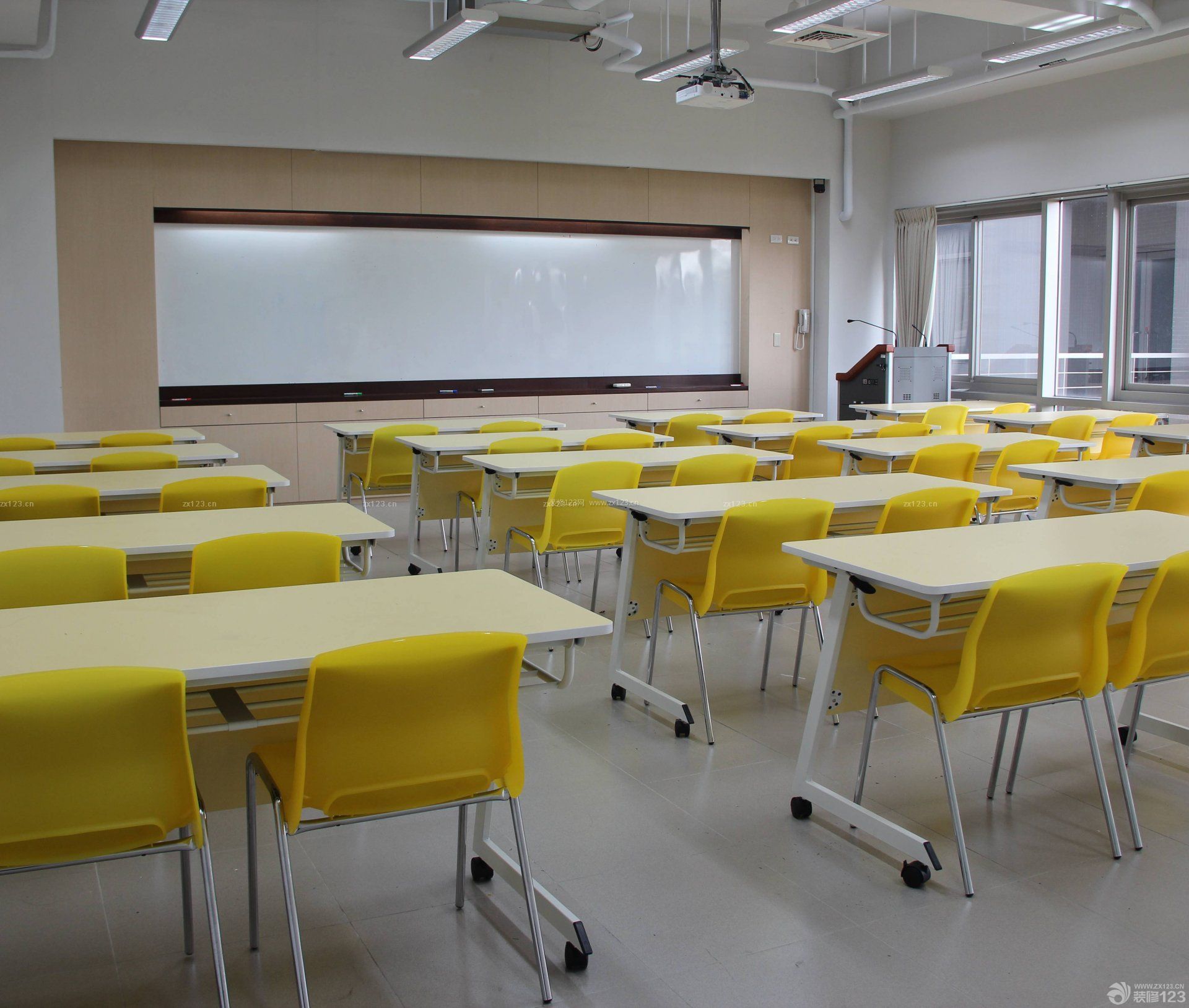 松江学校教室地板砖装修案例