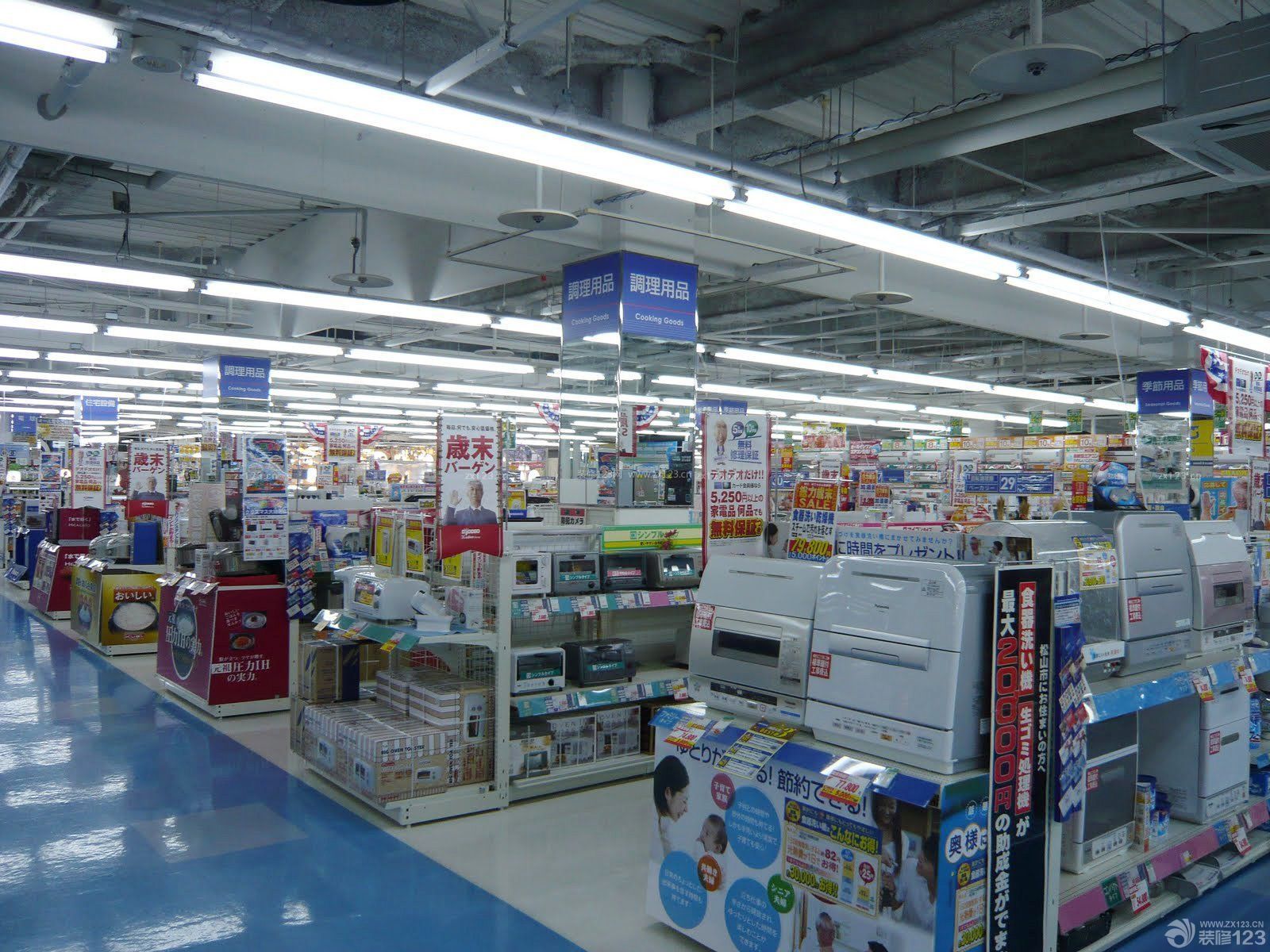 电器商场超市货架装修设计效果图